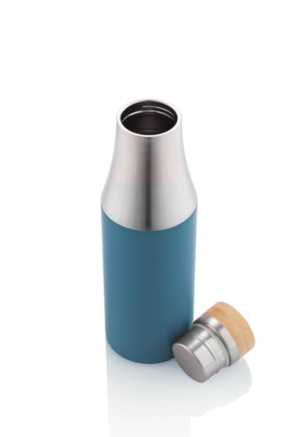 BREDA-Vacuum-Bottle-With-Bamboo-Lid-Blue-3
